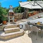 Charming Villa, Algarve With Private Pool, Sea Views And Walk To Villa