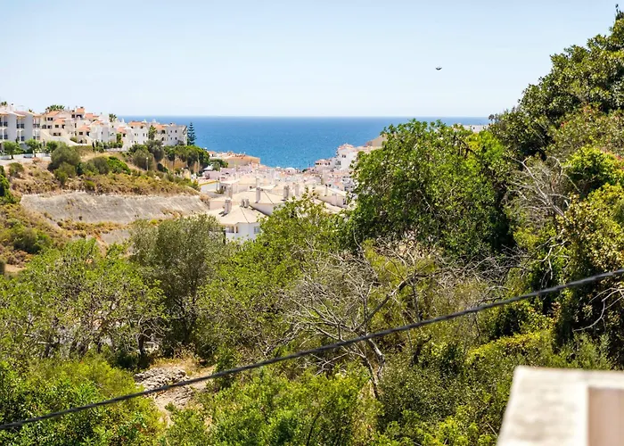 Charming Villa, Algarve With Private Pool, Sea Views And Walk To Carvoeiro (Lagoa)
