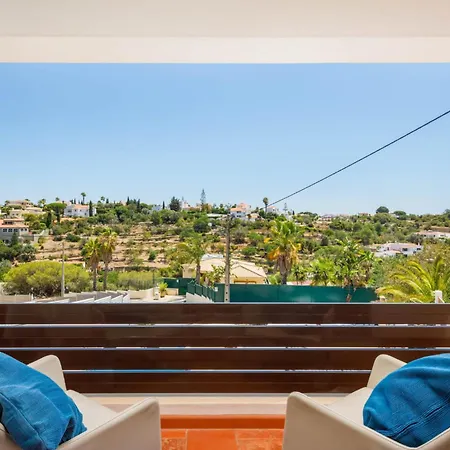 Villa Charming Villa, Algarve With Private Pool, Sea Views And Walk To Carvoeiro (Lagoa)