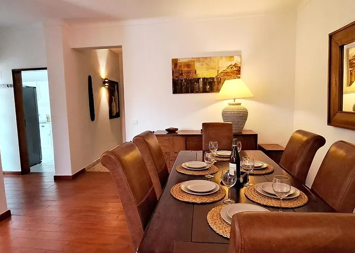 Charming Villa, Algarve With Private Pool, Sea Views And Walk To *